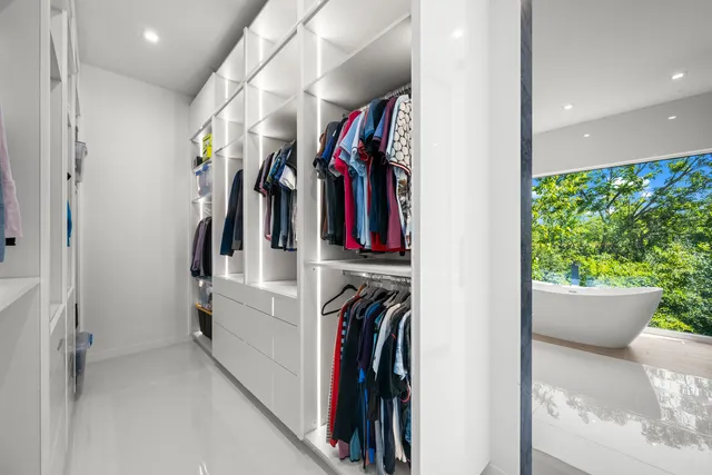 $2,999,999 | 711 Becker Road, Glenview, IL 60025