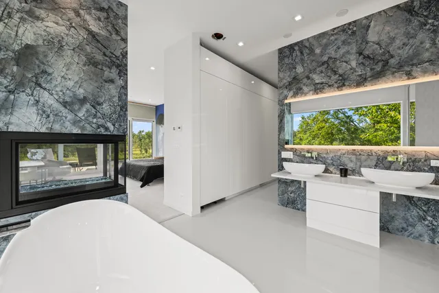 $2,999,999 | 711 Becker Road, Glenview, IL 60025