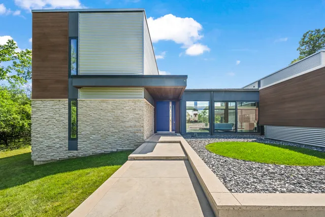 $2,999,999 | 711 Becker Road, Glenview, IL 60025