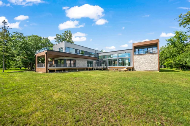 $2,999,999 | 711 Becker Road, Glenview, IL 60025