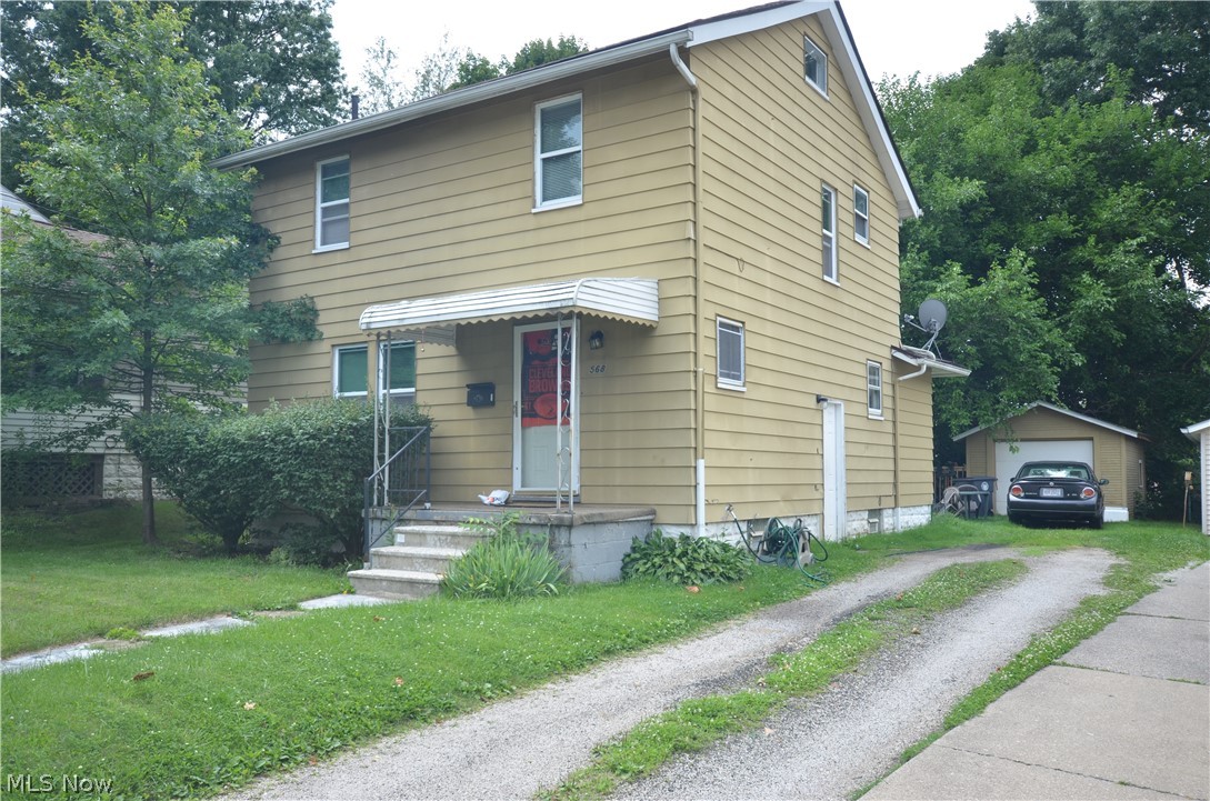 568 Garry Road Akron, OH 44305 - Photo 2 of 3