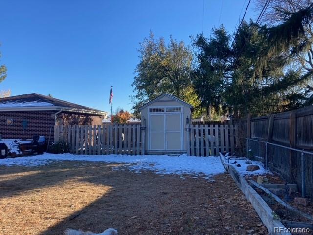 8347 Ames Way Arvada, CO 80003 - Photo 4 of 12