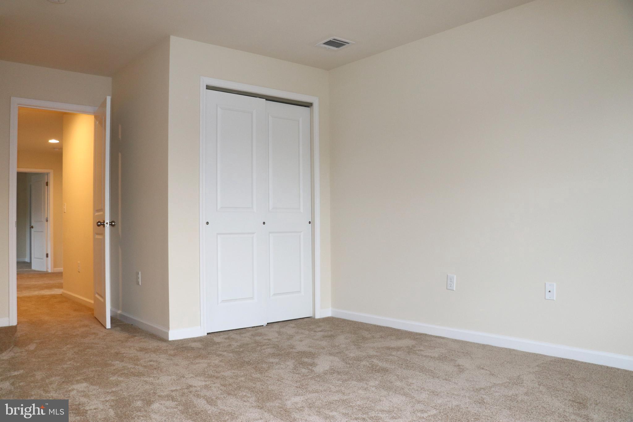 30 Stoneham Road Ewing, NJ 08638 - Photo 25 of 29 Sample bedroom