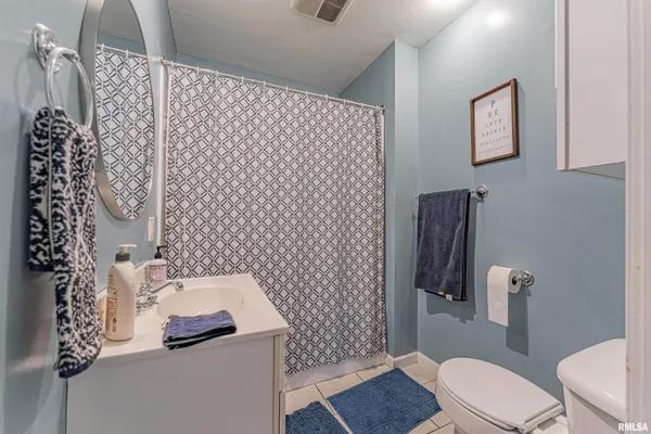 $254,900 | 216 3rd Street, Lincoln, IL 62656