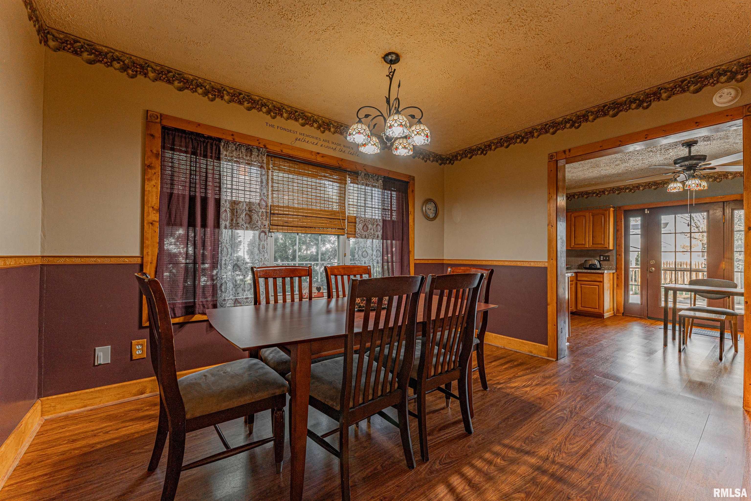 216 3rd Street Lincoln, IL 62656 - Photo 15 of 48