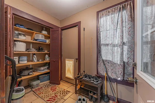 $254,900 | 216 3rd Street, Lincoln, IL 62656