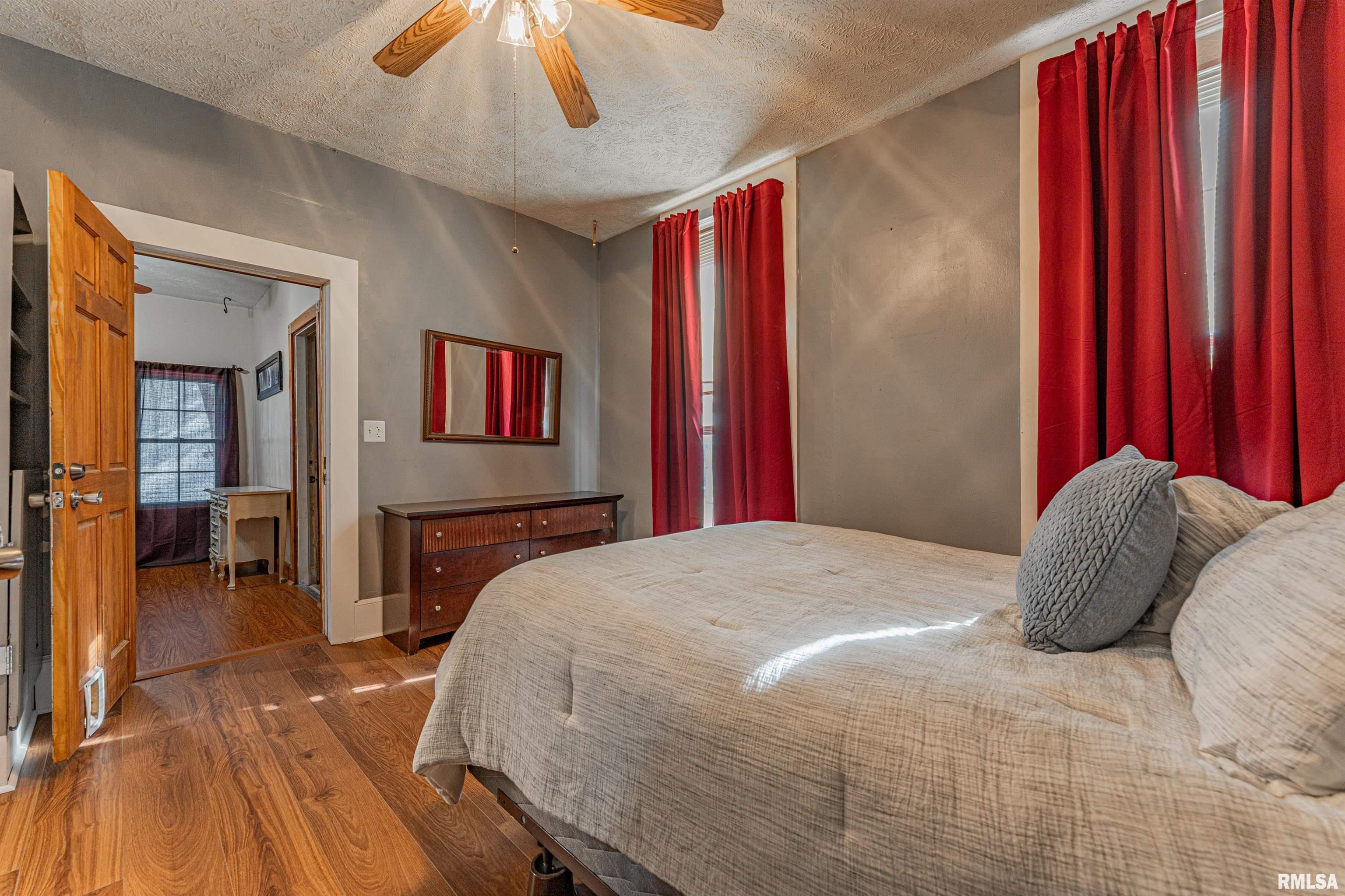 216 3rd Street Lincoln, IL 62656 - Photo 23 of 48