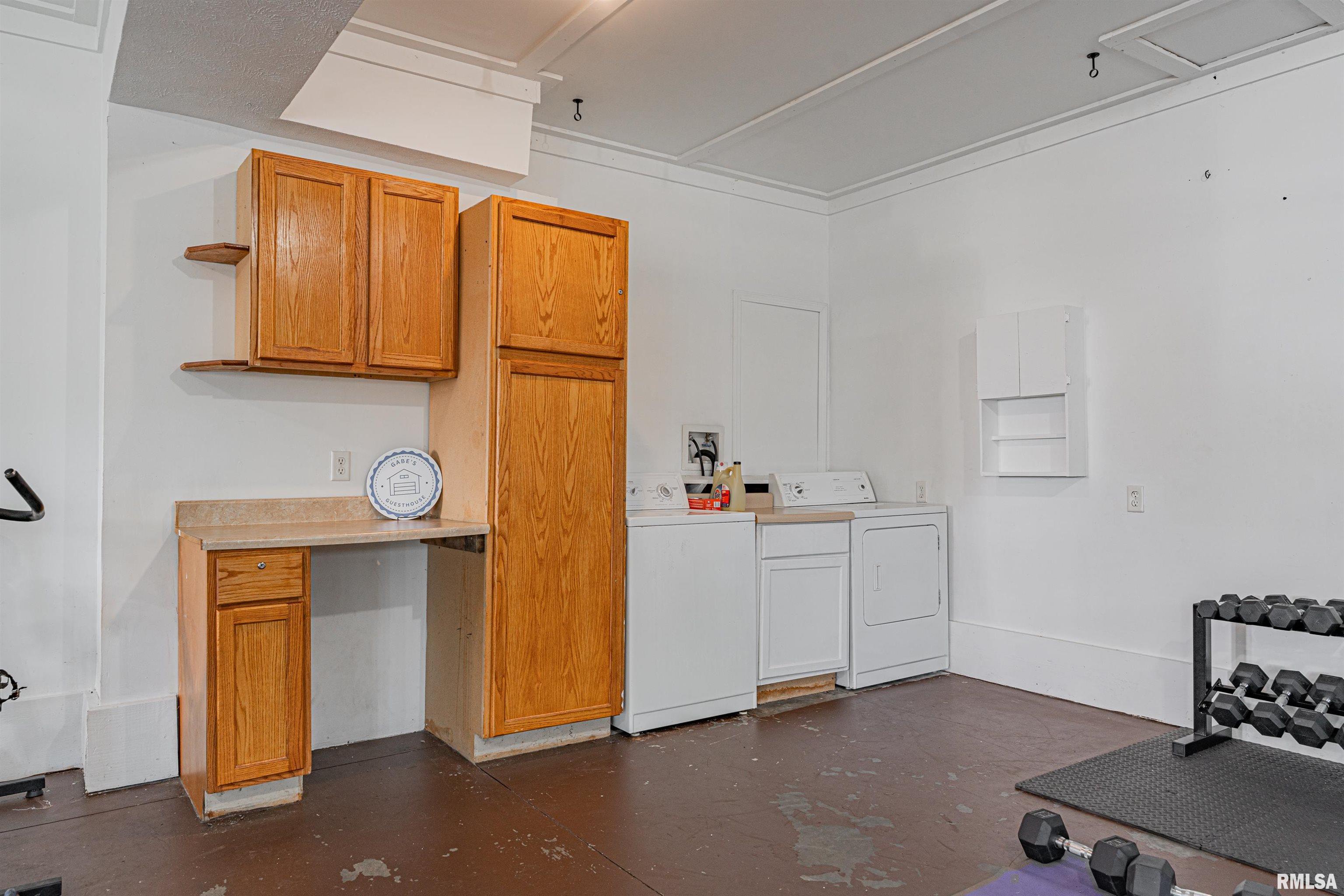 216 3rd Street Lincoln, IL 62656 - Photo 29 of 48