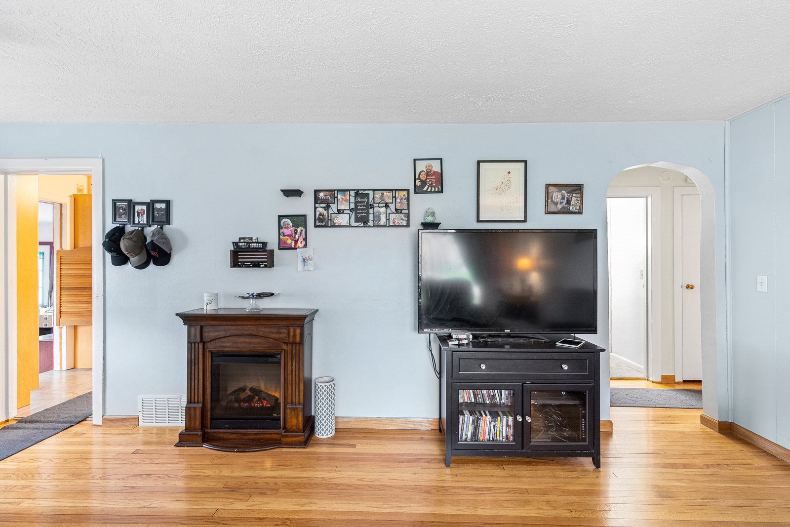 52226 Lily Road South Bend, IN 46637 - Photo 4 of 20 Gallery Image 4