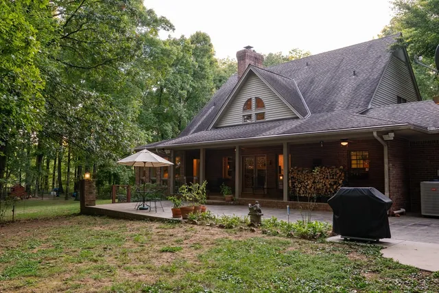 $759,000 | 693 Tower Hill Road, Livingston, TN 38570