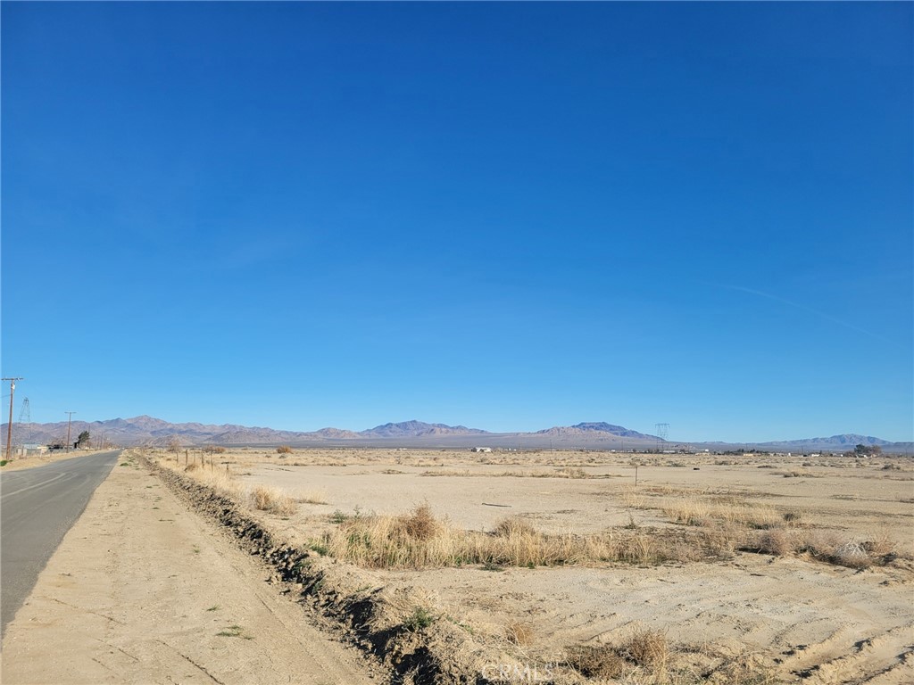 0 Locust Road Lucerne Valley, CA 92356 - Photo 4 of 16