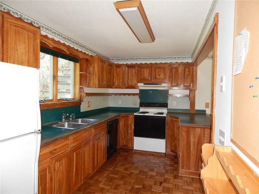 692 Main Road Holden, ME 04429 - Photo 5 of 36 Unit 1 Kitchen