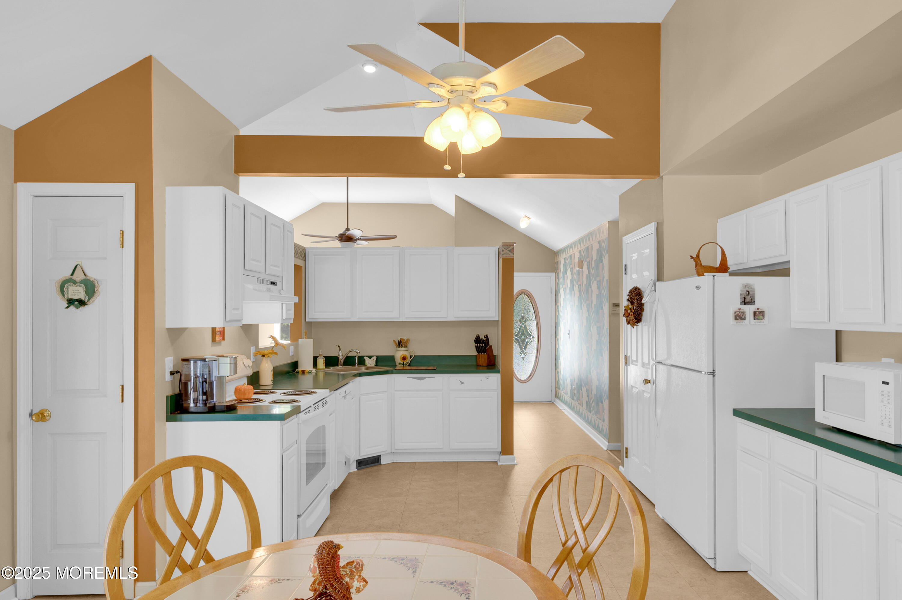 400 Schoolhouse Road Whiting, NJ 08759 - Photo 12 of 45 Kitchen 3-2