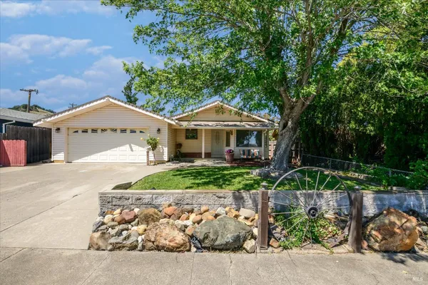 $484,900 | 262 Markham Avenue, Vacaville, CA 95688