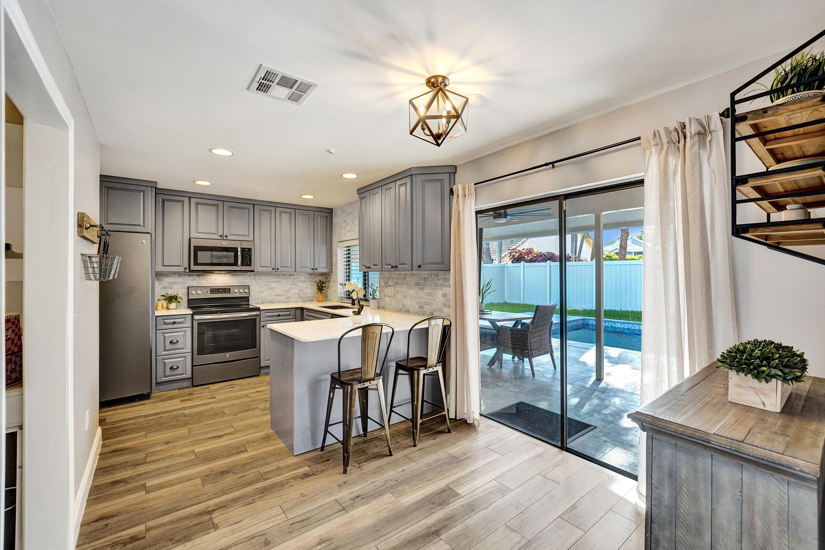 800 Blue Ridge Way Davie, FL 33325 - Photo 7 of 23 DSC09632