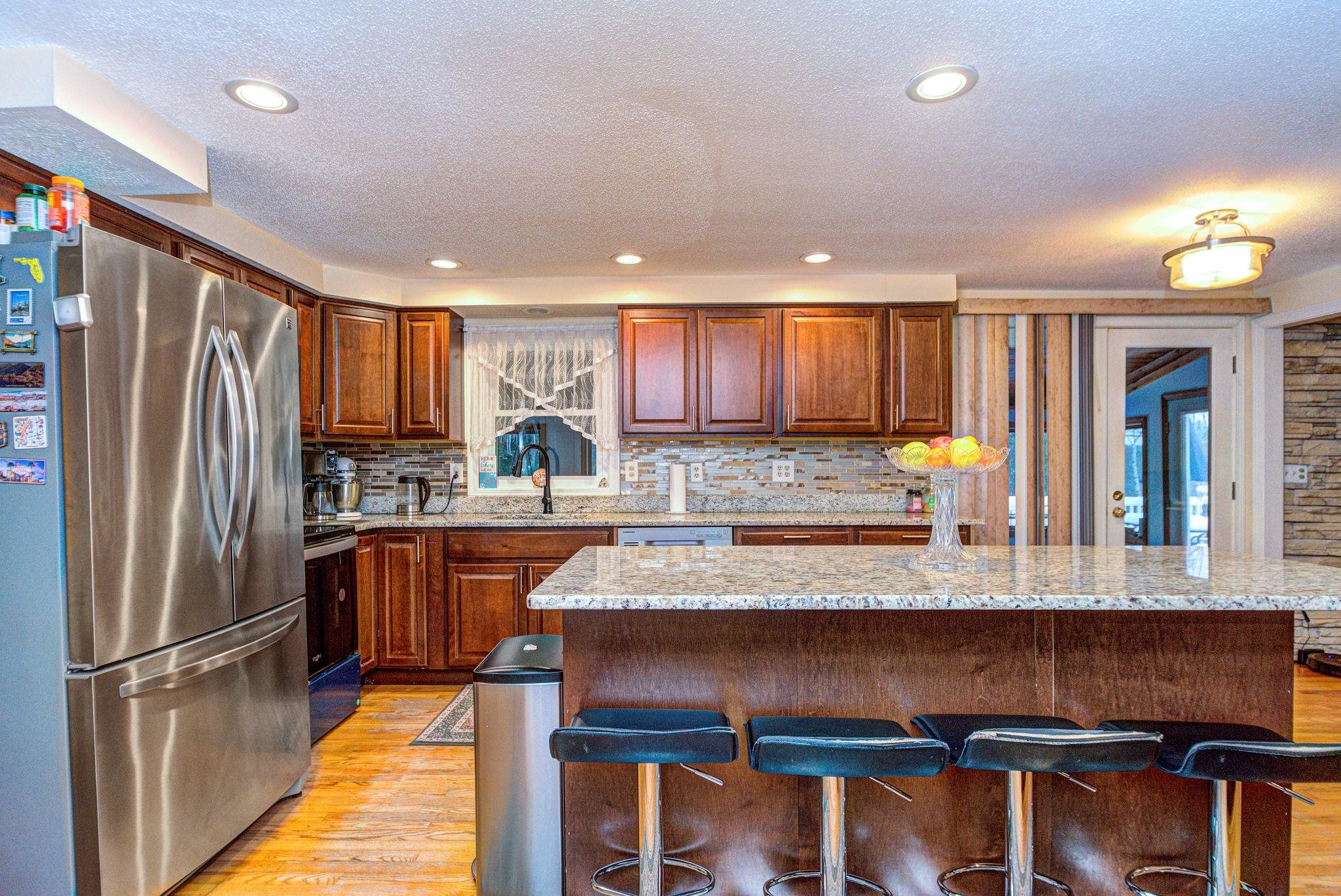 3 Abbey Road Bow, NH 03304 - Photo 11 of 48