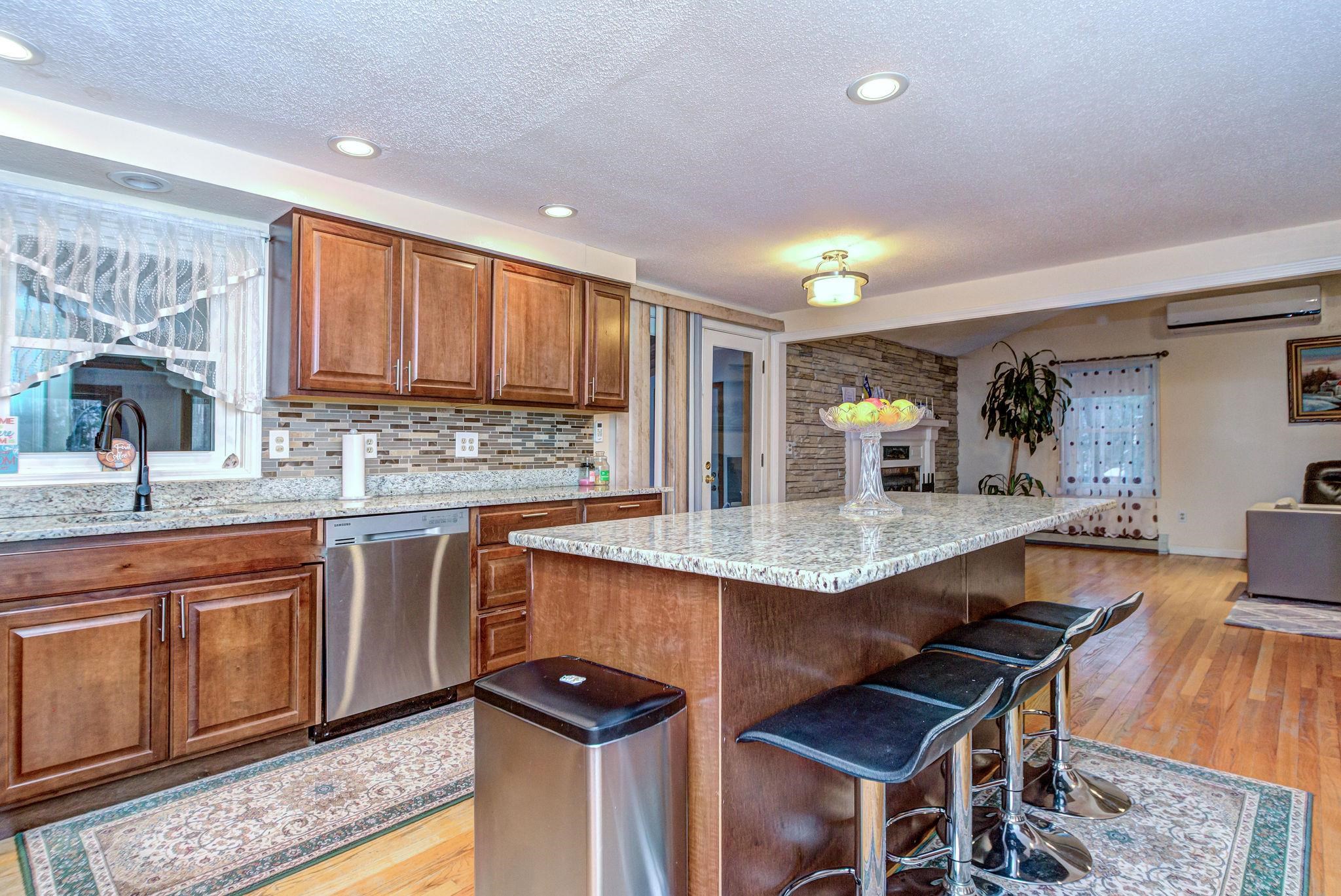 3 Abbey Road Bow, NH 03304 - Photo 12 of 48