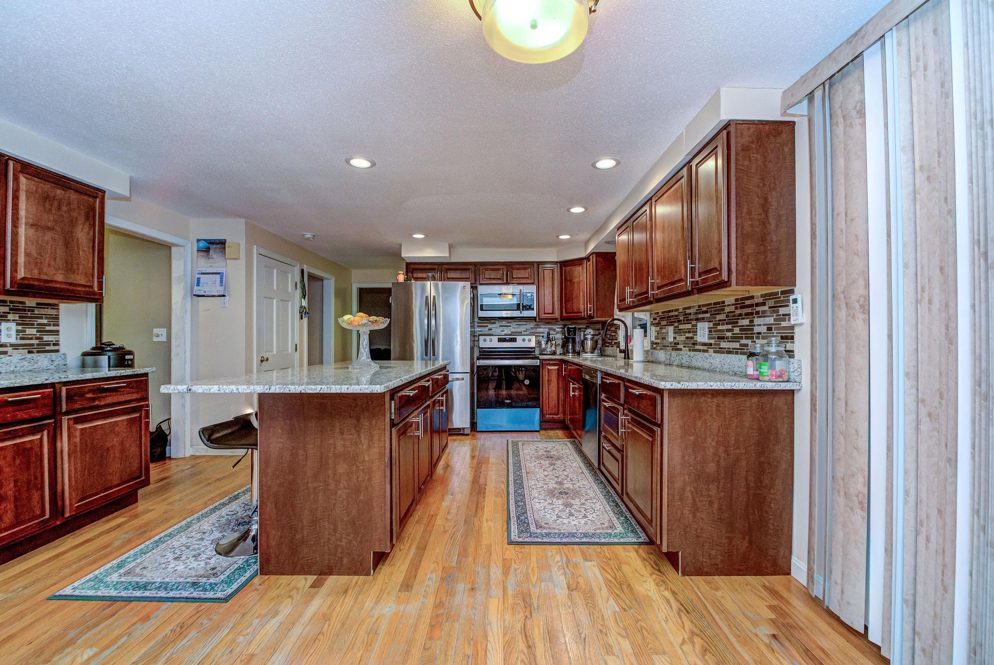 3 Abbey Road Bow, NH 03304 - Photo 14 of 48