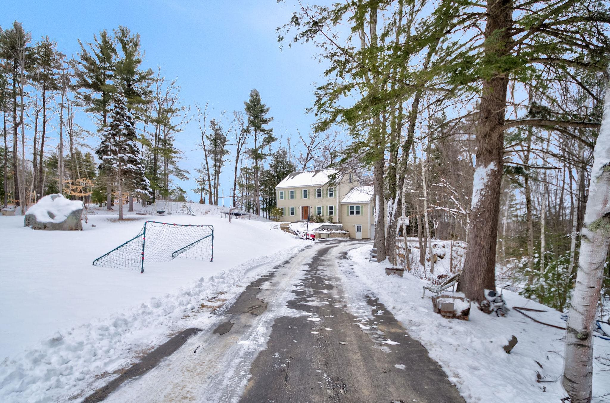 3 Abbey Road Bow, NH 03304 - Photo 3 of 48