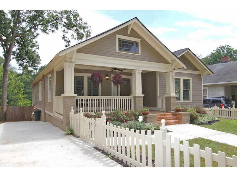 Exterior Front. 4br/3ba bungalow in the heart of Oakhurst!