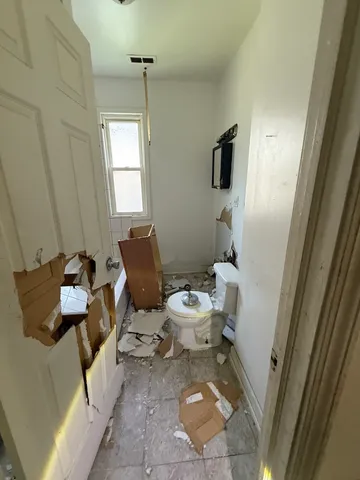 $84,000 | 8417 South Escanaba Avenue, Chicago, IL 60617