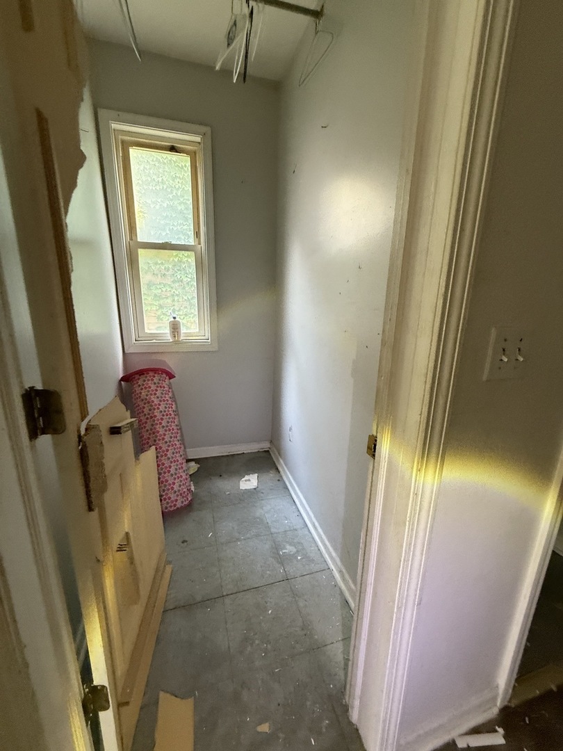 8417 South Escanaba Avenue Chicago, IL 60617 - Photo 16 of 22