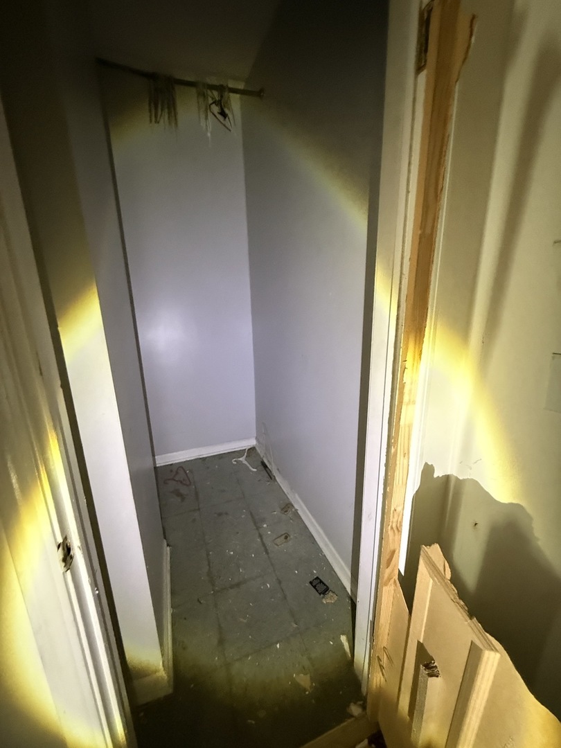 8417 South Escanaba Avenue Chicago, IL 60617 - Photo 17 of 22