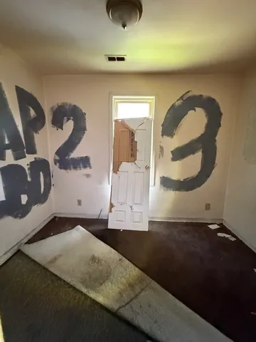 $84,000 | 8417 South Escanaba Avenue, Chicago, IL 60617