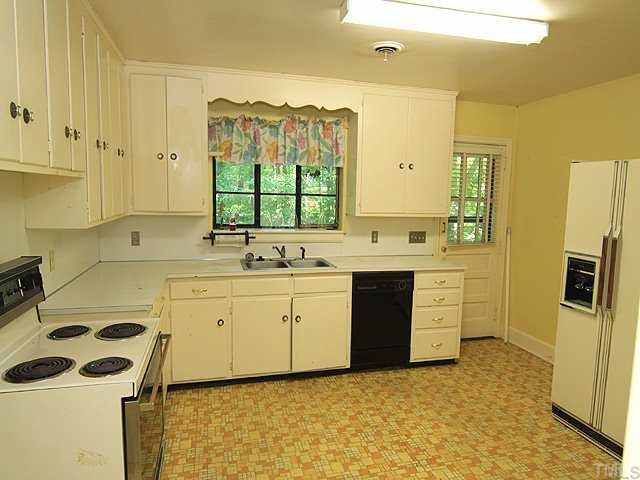 3302 Rugby Road Durham, NC 27707 - Photo 4 of 12 Photo 4