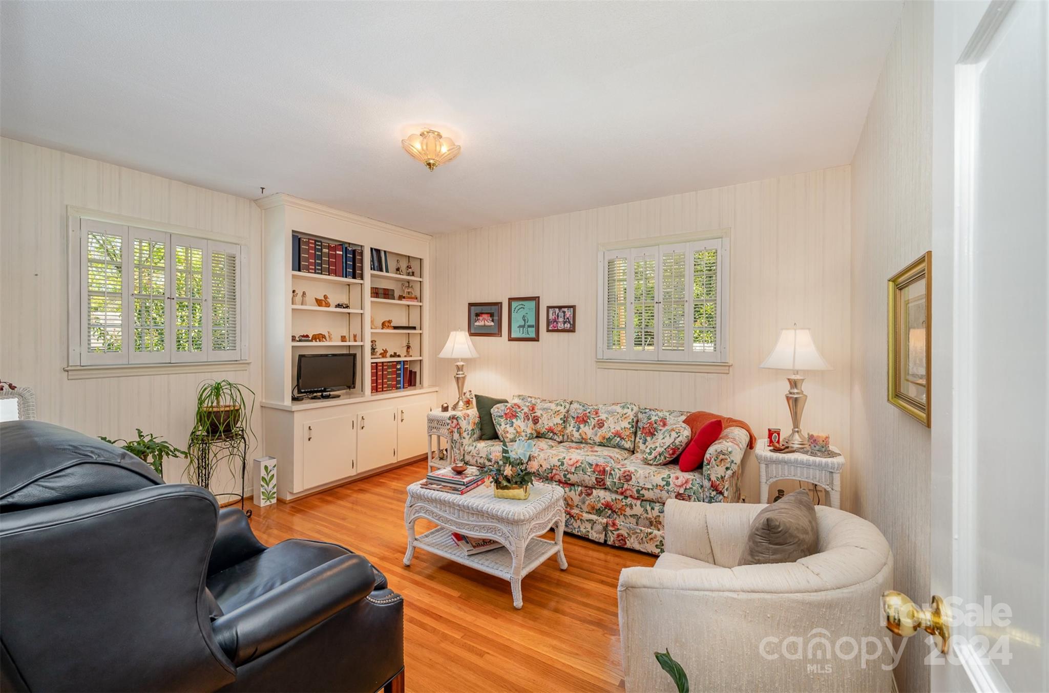 3409 Oak Tree Trail Matthews, NC 28105 - Photo 18 of 26 a living room with furniture and a window