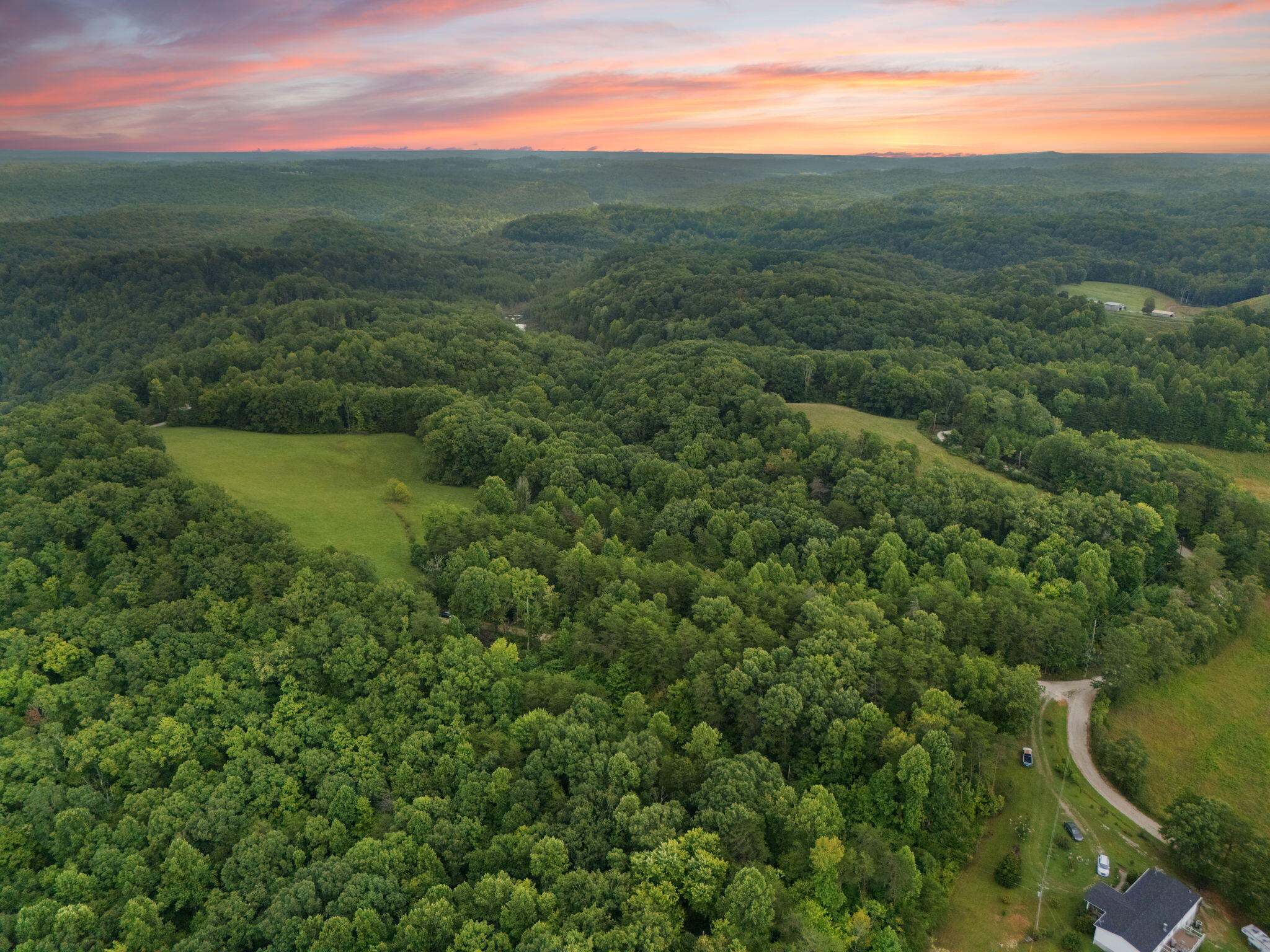 8 Hamilton Ridge Road Beattyville, KY 41311 - Photo 12 of 18 10-web-or-mls-DJI_20240819113717_0197_D