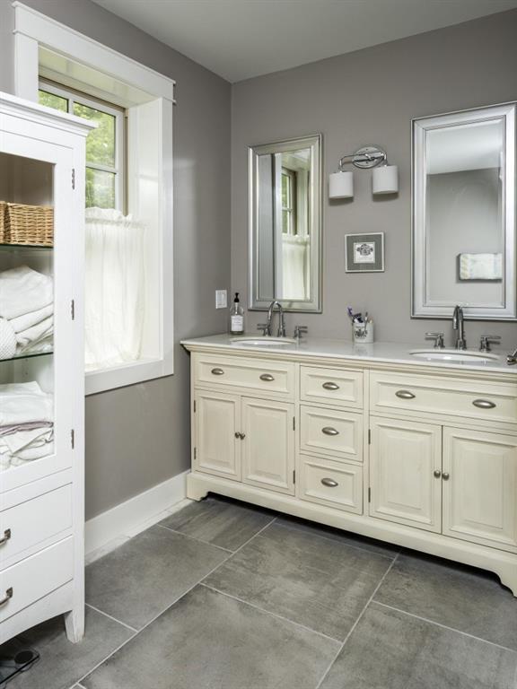 14 Emerson Farm Road Edgecomb, ME 04556 - Photo 21 of 35 The master bath with two closets,...