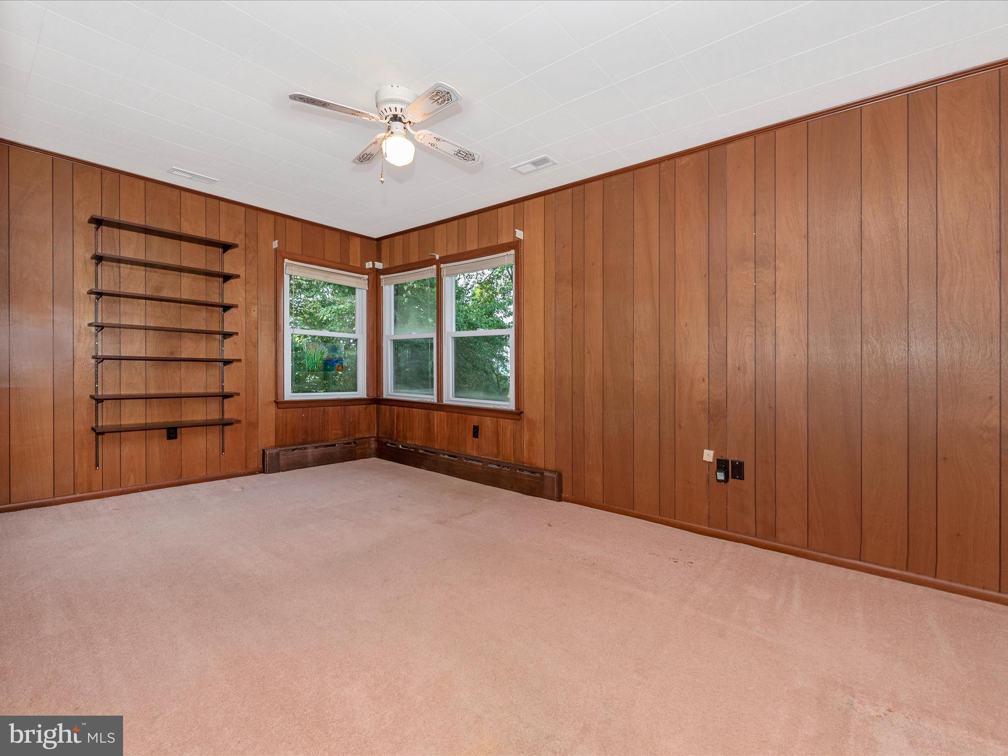 7502 Ridge Road Frederick, MD 21702 - Photo 28 of 61 2nd bedroom on main level