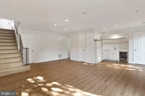 $4,900 | 1454 McLean Mews Court, McLean, VA 22101