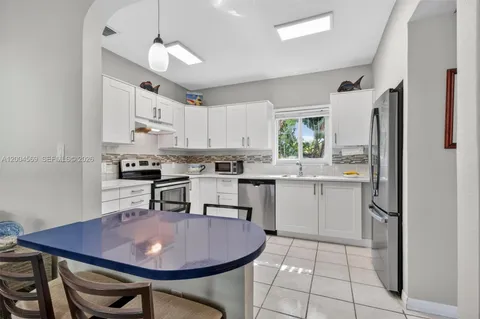 $599,000 | 8 Ocean View Boulevard, Key Largo, FL 33037