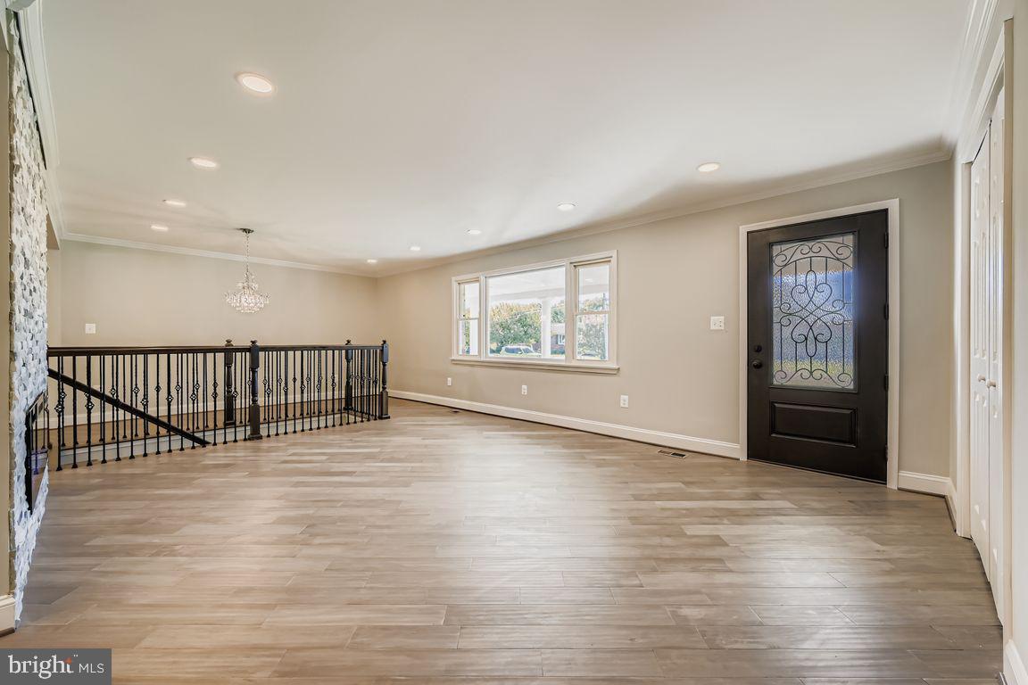 1217 Random Ridge Road Westminster, MD 21157 - Photo 20 of 40 Living Room