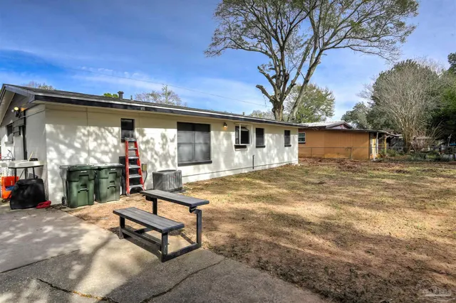 $1,750 | 925 Twinbrook Avenue, Pensacola, FL 32505