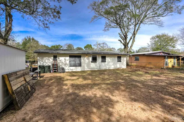 $1,750 | 925 Twinbrook Avenue, Pensacola, FL 32505