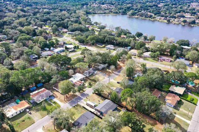 $1,750 | 925 Twinbrook Avenue, Pensacola, FL 32505