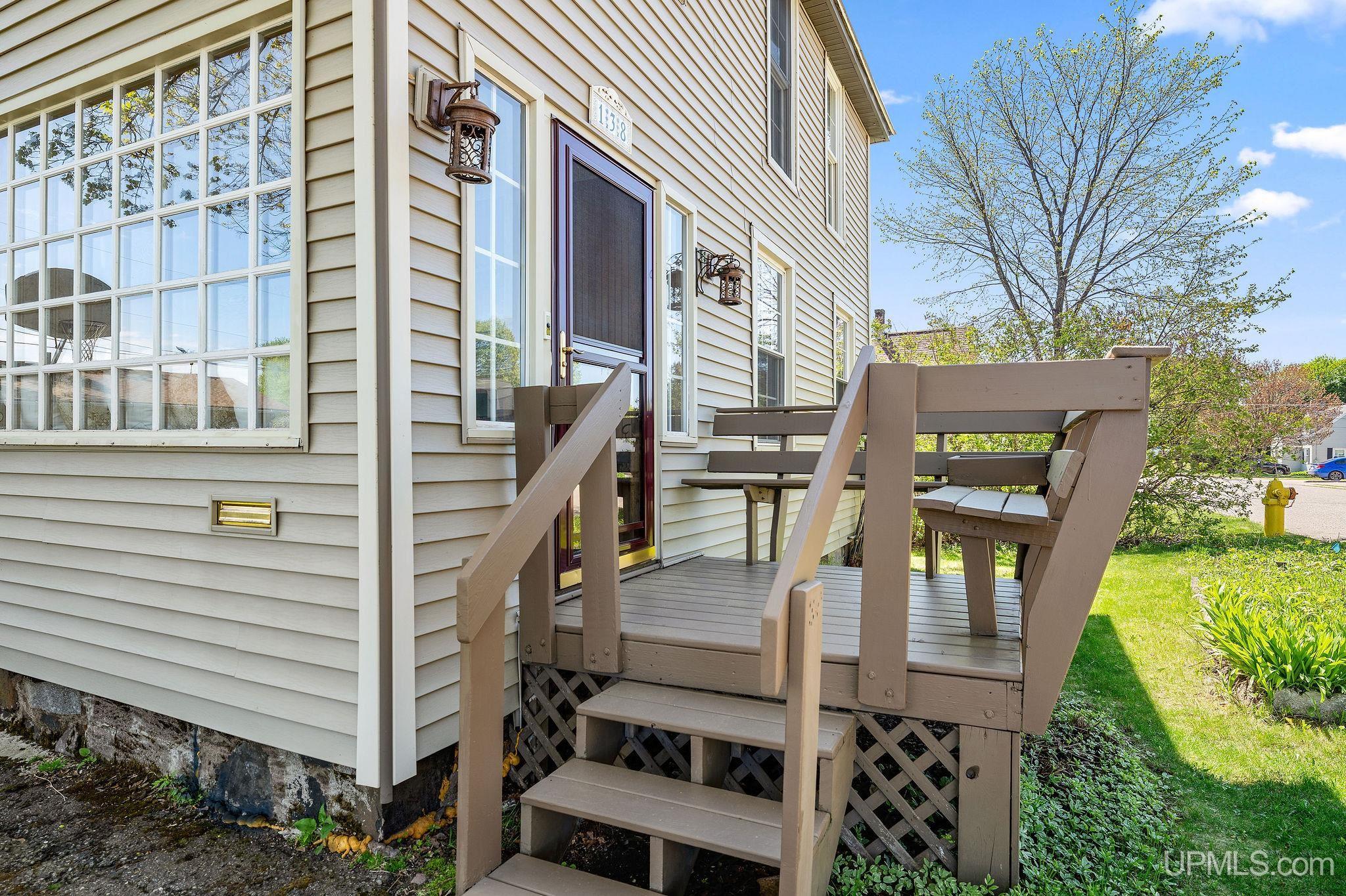 138 Bessemer Street Ishpeming, MI 49849 - Photo 6 of 48