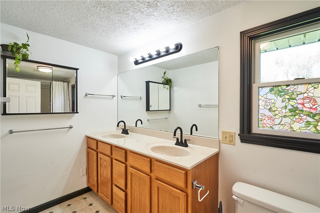 8742 Rohrer Road Orrville, OH 44667 - Photo 18 of 33