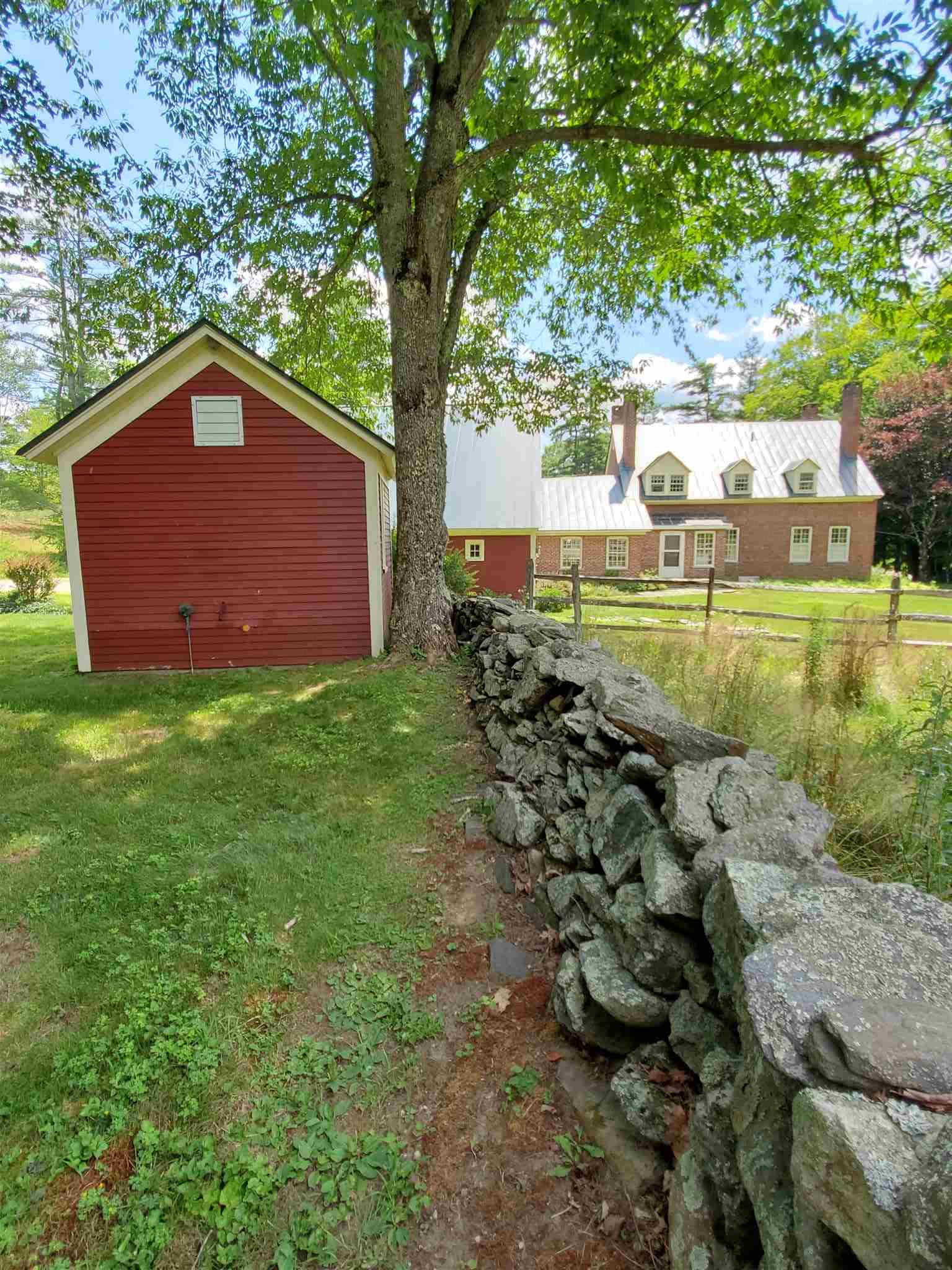 751 4 Chimneys Road Grafton, VT 05146 - Photo 6 of 40