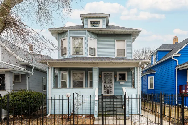 $399,000 | 5415 West Augusta Boulevard, Chicago, IL 60651