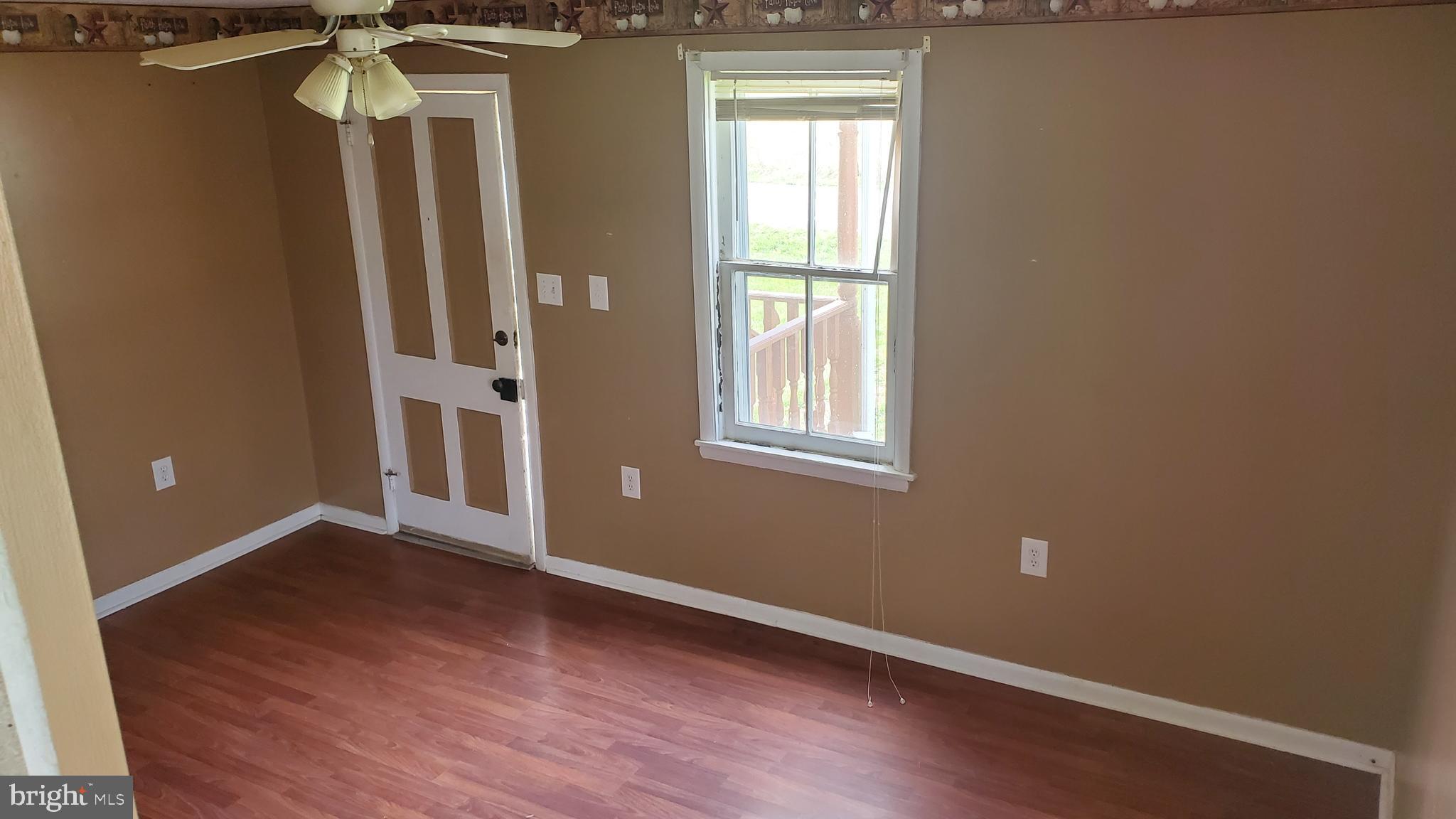 1660 Kimble Road Berryville, VA 22611 - Photo 46 of 54 living room