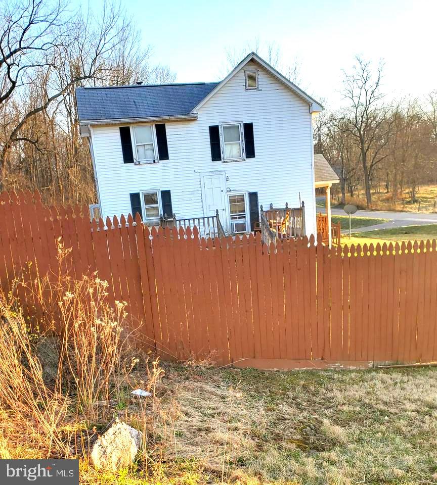 1660 Kimble Road Berryville, VA 22611 - Photo 6 of 54 view side of house