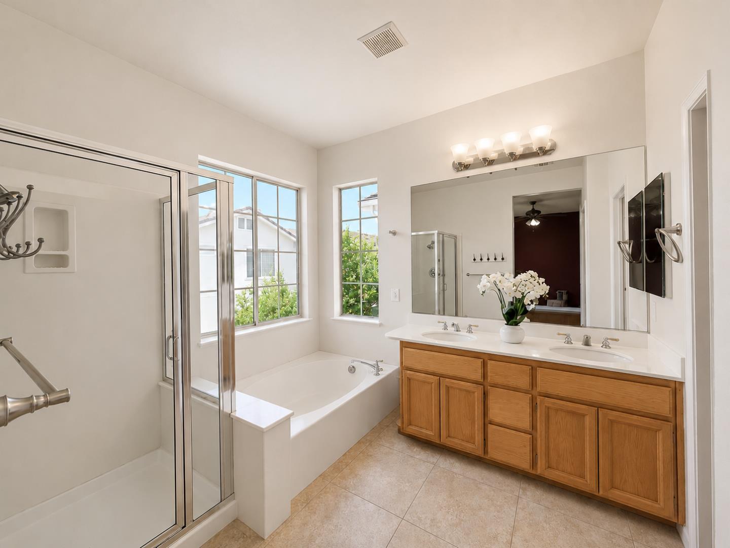 73 Images Circle Milpitas, CA 95035 - Photo 50 of 79