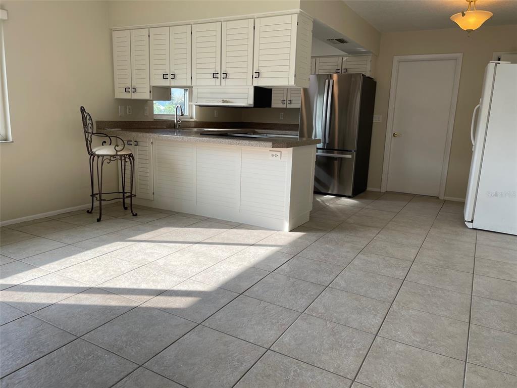 3799 Countryside Road Sarasota, FL 34233 - Photo 9 of 30