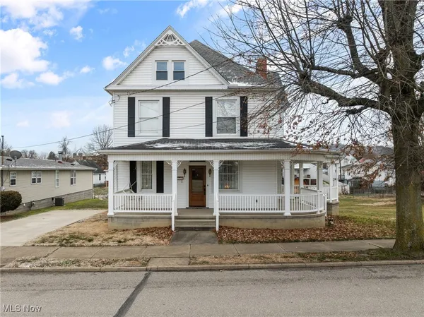 $284,000 | 1011 Parriott Avenue, Moundsville, WV 26041