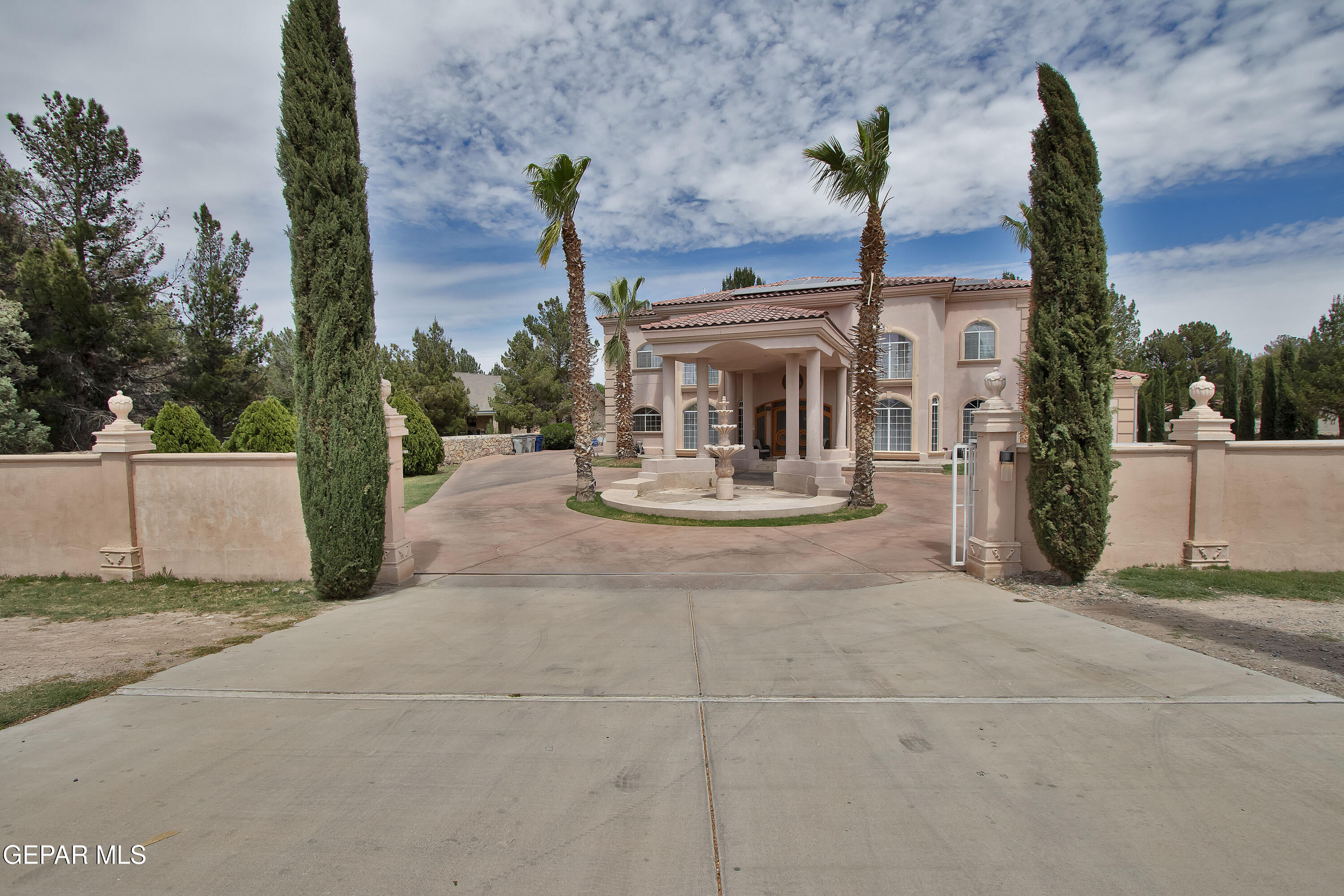 861 Country Club Road El Paso, TX 79932 - Photo 5 of 104 Front