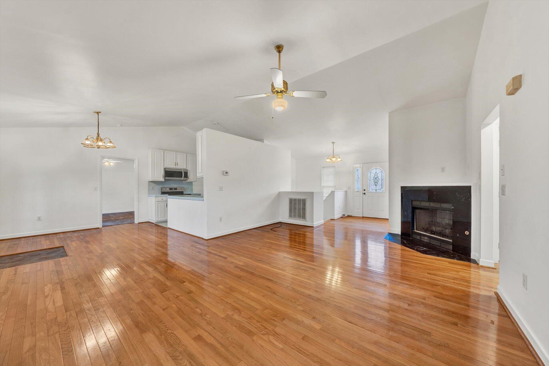 185 Harmony School Road Hardy, VA 24101 - Photo 8 of 42 08-DSC00148
